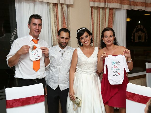 La boda de Abraham y Tere en Baiona, A Coruña 32