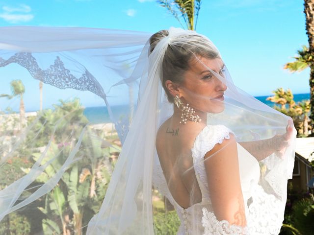 La boda de Eduardo y Carolina en Torre Del Mar, Málaga 7