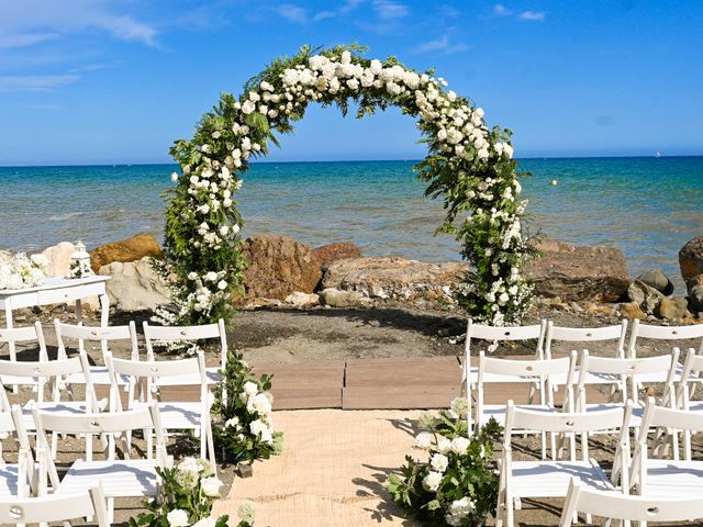 La boda de Eduardo y Carolina en Torre Del Mar, Málaga 15