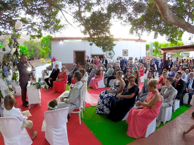 La boda de Joaquin y Cruz en Telde, Las Palmas 18