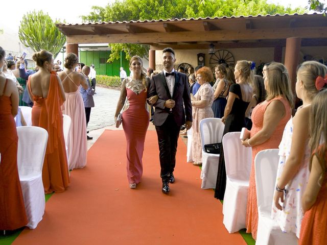 La boda de Joaquin y Cruz en Telde, Las Palmas 19