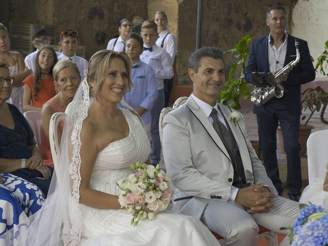 La boda de Joaquin y Cruz en Telde, Las Palmas 27