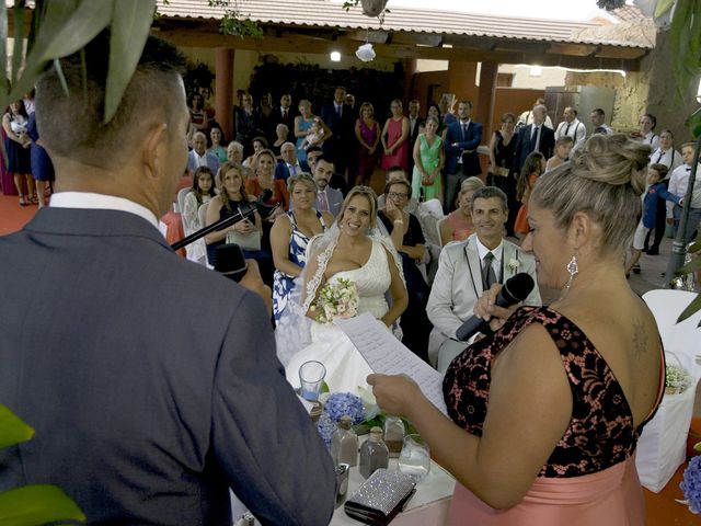 La boda de Joaquin y Cruz en Telde, Las Palmas 38