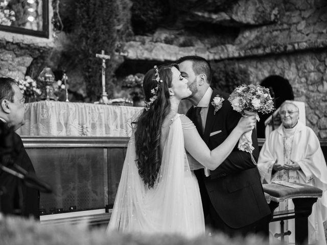 La boda de Rafa y Sara en San Agustin De Guadalix, Madrid 33