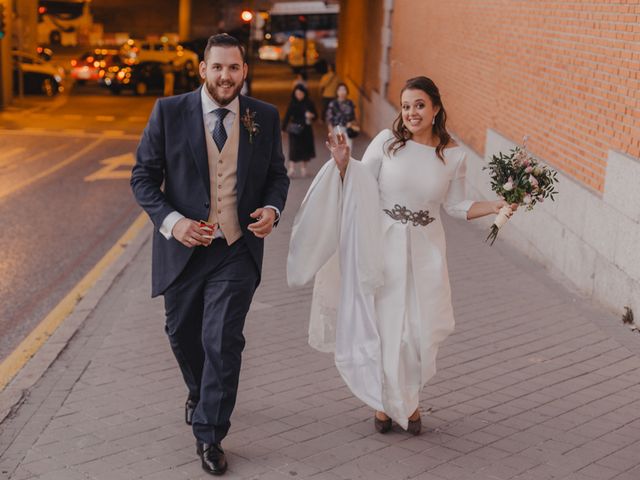 La boda de Javier y Isa en Madrid, Madrid 49