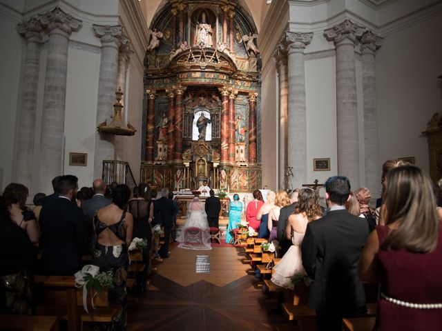 La boda de Rubén y Tania en Valoria La Buena, Valladolid 15
