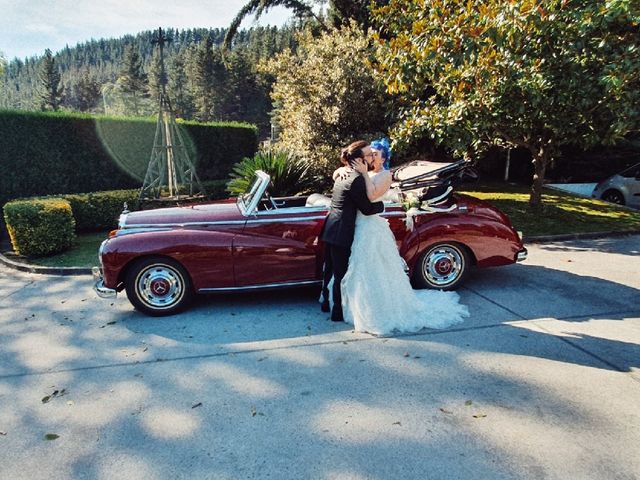 La boda de Víctor  y Amagoia en Llodio, Álava 3