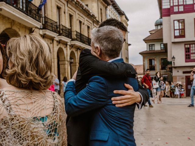 La boda de Dani y Adela en Oviedo, Asturias 113