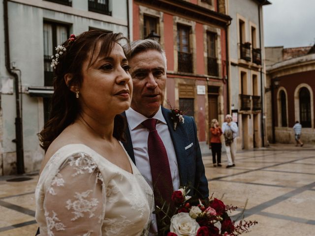 La boda de Dani y Adela en Oviedo, Asturias 144