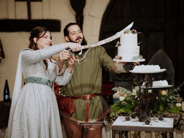 La boda de Adrián  y Amanda en Talamanca Del Jarama, Madrid 8