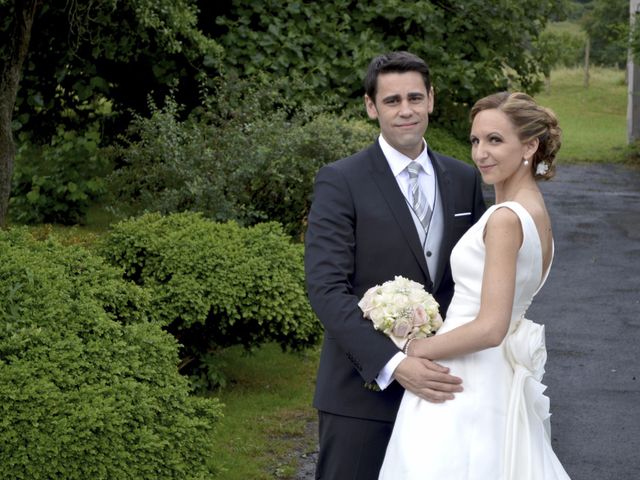 La boda de Jon y Sandra en Lezama, Vizcaya 34