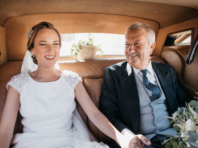 La boda de Marta y Guillermo en Chiclana De La Frontera, Cádiz 35