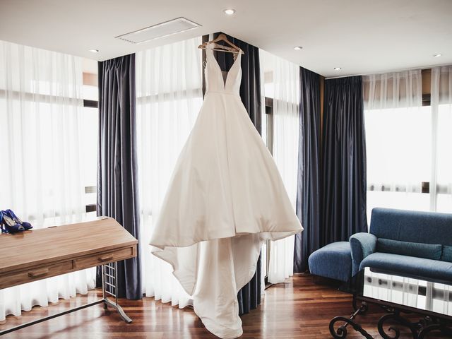 La boda de Claudia y Santiago en Torremolinos, Málaga 1