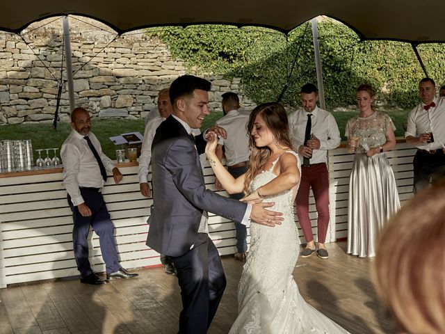 La boda de Asier y Alba en Pamplona, Navarra 32