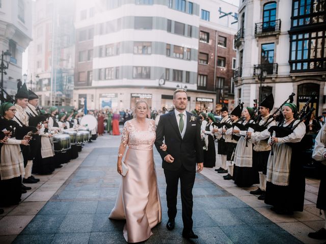 La boda de Diego y Paula en Oviedo, Asturias 5