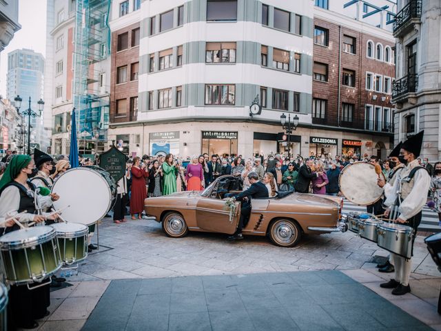 La boda de Diego y Paula en Oviedo, Asturias 7