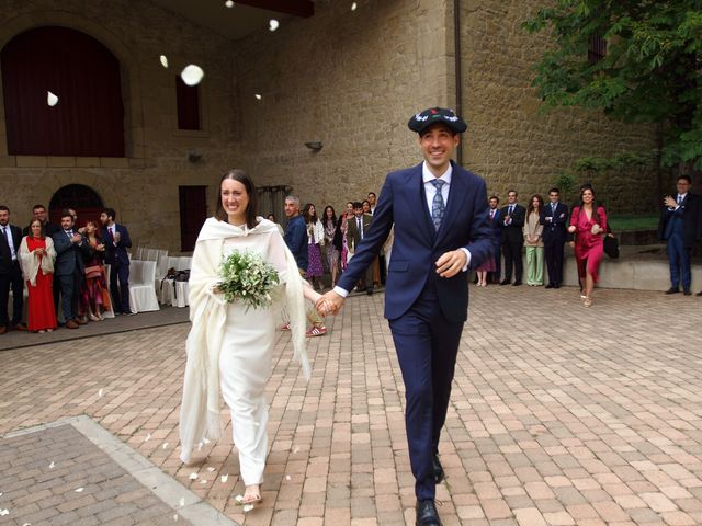 La boda de Iñigo y Ainara en Elciego, Álava 1