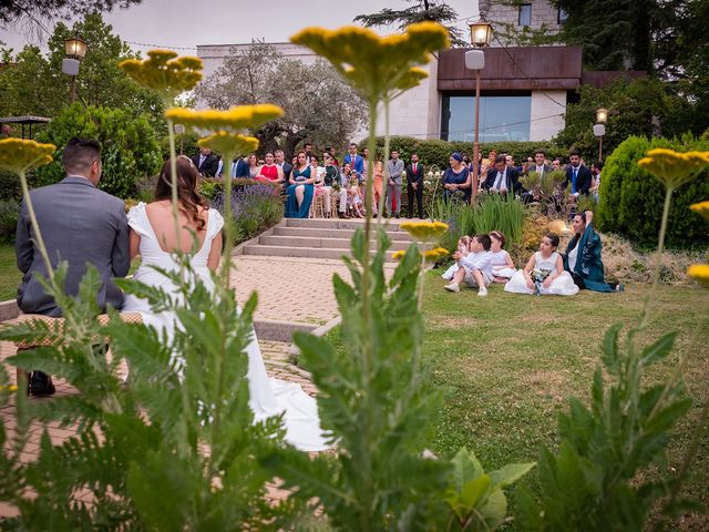 La boda de Javier y Paola  en Madrid, Madrid 11