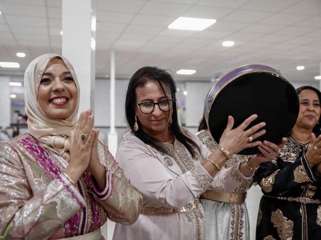 La boda de Nabila y Fausi en Melilla, Melilla 65