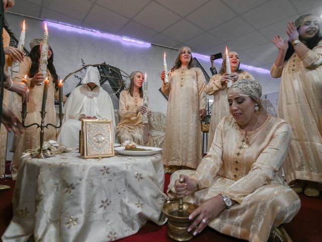 La boda de Nabila y Fausi en Melilla, Melilla 67