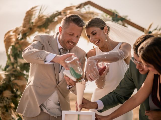 La boda de Alfonso y Diana en La Manga Del Mar Menor, Murcia 25