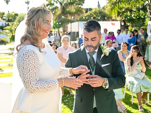 La boda de Rocío y Mario en Punta Umbria, Huelva 24