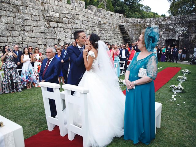 La boda de Héctor y Laura en Soutomaior, Pontevedra 19