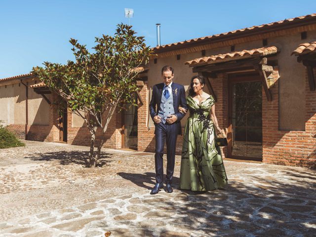 La boda de Miguel y Maria en Hornillos De Eresma, Valladolid 23