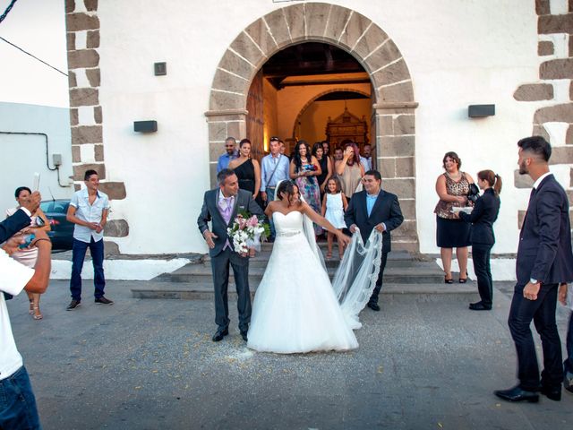 La boda de Massimiliano y Gara en Juan Grande, Las Palmas 30
