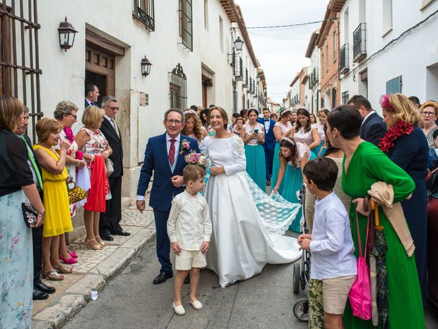 La boda de José y Celia en Aranjuez, Madrid 1