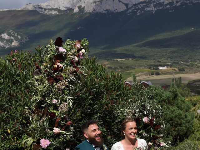 La boda de Carlos y Ioana en Laguardia, Álava 29