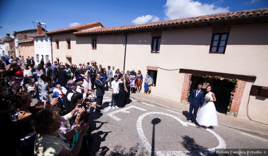 La boda de Kike y Mónica en Las Omañas, León