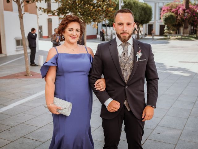 La boda de Ángel  y Laura en San Fernando, Cádiz 35