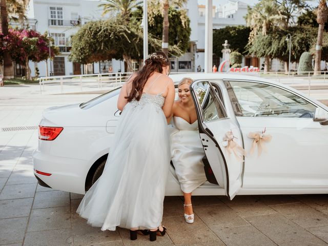 La boda de Ángel  y Laura en San Fernando, Cádiz 36