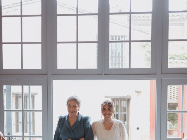 La boda de Queco y Claudia en Zaragoza, Zaragoza 17