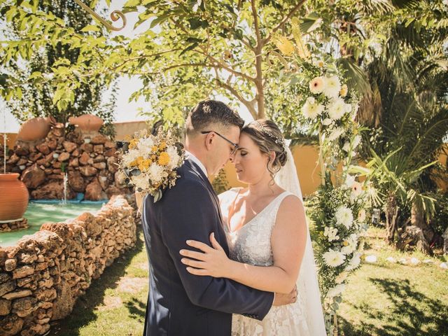 La boda de Juanfran y Toñi en Santa Marta De Los Barros, Badajoz 4