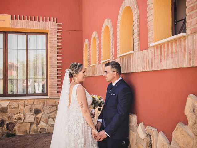 La boda de Juanfran y Toñi en Santa Marta De Los Barros, Badajoz 5