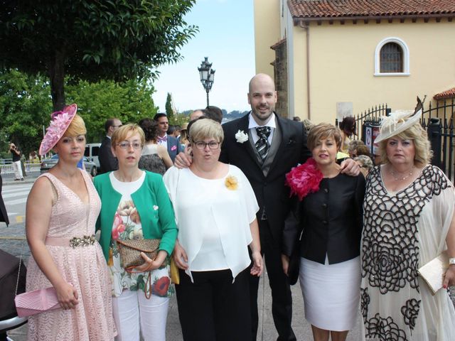 La boda de Javier y Laura en El Astillero, Cantabria 1