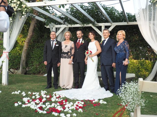 La boda de Tony y Laura en Cambrils, Tarragona 50