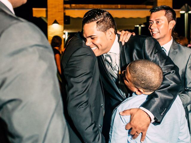 La boda de William y Érika en Alginet, Valencia 36