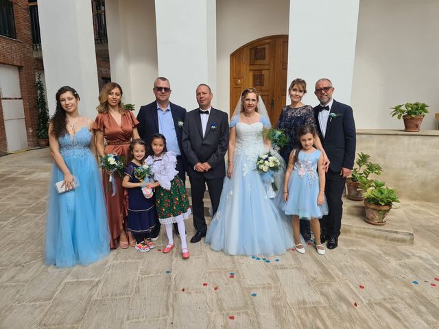 La boda de Adrián  y Diana  en Barcelona, Barcelona 12