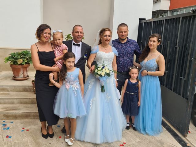 La boda de Adrián  y Diana  en Barcelona, Barcelona 24