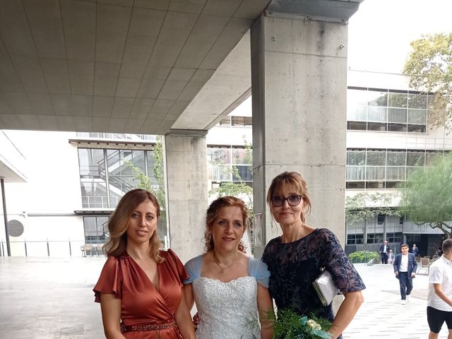 La boda de Adrián  y Diana  en Barcelona, Barcelona 27