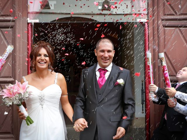 La boda de Israel y Aurora en Viator, Almería 11