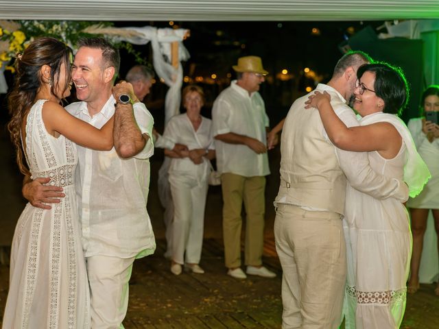 La boda de Sara y Xavi en Calella, Barcelona 37