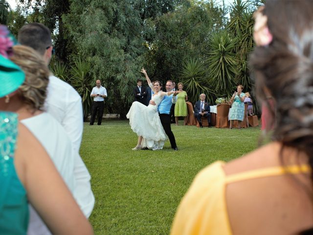 La boda de Miguel Ángel y Regina en Sevilla, Sevilla 44