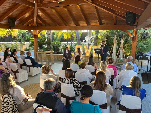 La boda de Joan y Raquel  en Cullera, Valencia 15