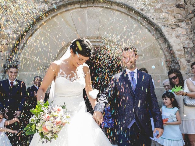 La boda de Oliver y Jeni en Tossa De Mar, Girona 31