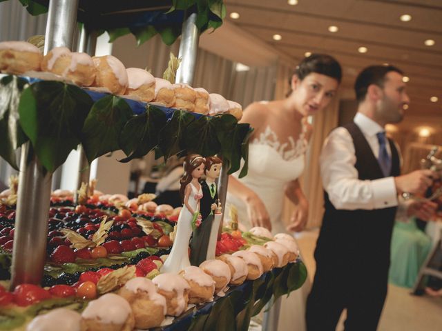 La boda de Oliver y Jeni en Tossa De Mar, Girona 58