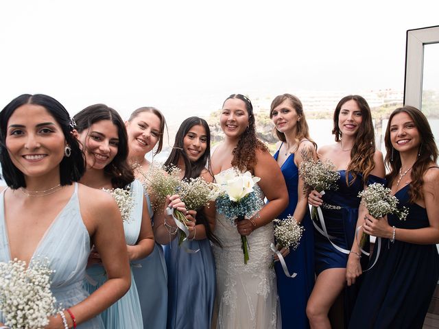 La boda de Alexander y Mariajo en Puerto De La Cruz, Santa Cruz de Tenerife 17